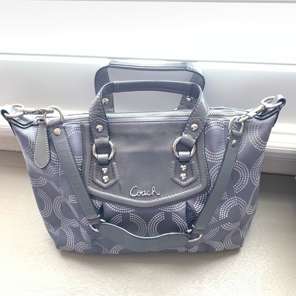 Coach EUC Gray Signature Bag beautiful pink satin inside!